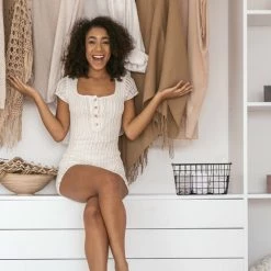 Relaxdays Panier Fil Métallique, Poignée En Bois, Carrée, Design Bois, Vêtements, Accessoires, HlP 16x31x21 Cm,blanc -Petit rangement Soldes Magasin 20031380 4