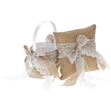 HAPPYSHOPPING 7 * 7 Pouces Vintage Toile De Jute Dentelle Bowknot Anneau Porteur Oreiller Et Mariage Rustique Fleur Fille Panier Ensemble 4 HAPPYSHOPPING 7 * 7 Pouces Vintage Toile De Jute Dentelle Bowknot Anneau Porteur Oreiller Et Mariage Rustique Fleur Fille Panier Ensemble – Image 2