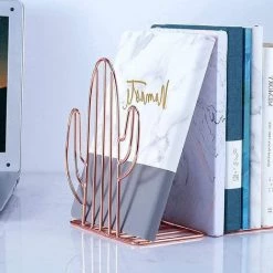 TANABATA Serre Livre Serre Livres En Métal De Forme Créative Serre Livres De Style Nordique Book Rack Serre Livres Serre Livres Décoratifs Modernes Mignon Cactu Or Rose Pour Organiser Des Livres Magazines CD 2 Pièces 10 TANABATA Serre Livre Serre Livres En Métal De Forme Créative Serre Livres De Style Nordique Book Rack Serre Livres Serre Livres Décoratifs Modernes Mignon Cactu Or Rose Pour Organiser Des Livres Magazines CD 2 Pièces -Petit rangement Soldes Magasin 43313726 4