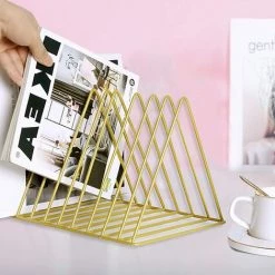 BARES Porte Magazine Metal, 9 Fentes Porte Revue Or, Bibliothèque Triangle, Étagère Rangement à Livres, Porte-Journaux, Support Magazine Design Pour Bureau, Salon, Maison, 26cm 10 BARES Porte Magazine Metal, 9 Fentes Porte Revue Or, Bibliothèque Triangle, Étagère Rangement à Livres, Porte-Journaux, Support Magazine Design Pour Bureau, Salon, Maison, 26cm -Petit rangement Soldes Magasin 44486617 4