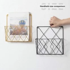 TINOR Porte Revues Suspendu Porte Magazine Metal, Porte-journaux Panier à Journaux Porte Revue Mural Avec 2 Crochets Pour Magazines, Livres Et Documents De Bureau (Noir) -Petit rangement Soldes Magasin 46256579 4