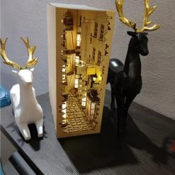 FUIENKO Serre-livres En Bois à Monter Soi-même, Allée Diagonale Avec LED, Modèle Fait à La Main, Bloc De Construction, Meubles Miniatures, Jouets De Décoration Pour La Maison, Cadeau,Shanghai Old Times 10 FUIENKO Serre-livres En Bois à Monter Soi-même, Allée Diagonale Avec LED, Modèle Fait à La Main, Bloc De Construction, Meubles Miniatures, Jouets De Décoration Pour La Maison, Cadeau,Shanghai Old Times -Petit rangement Soldes Magasin 68245600 4