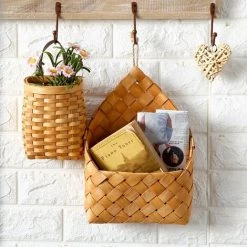 FUIENKO Panier De Rangement En Bois Tissé à La Main, Panier De Fleurs Mural Portable, Organisateur De Fruits Et Légumes Jouets Boîte En Rotin Décoration De La Maison,États-unis 9 FUIENKO Panier De Rangement En Bois Tissé à La Main, Panier De Fleurs Mural Portable, Organisateur De Fruits Et Légumes Jouets Boîte En Rotin Décoration De La Maison,États-unis -Petit rangement Soldes Magasin 68622465 3